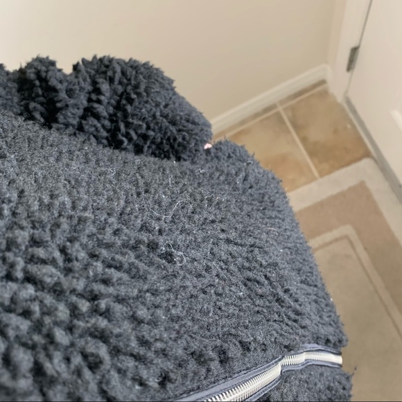 Black Teddy Jacket - Picture 7 of 7